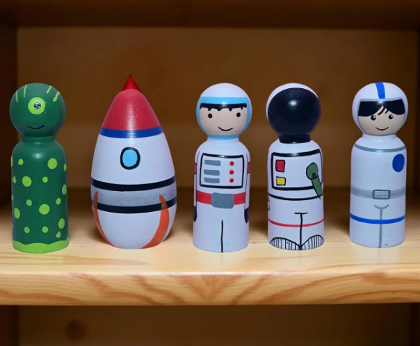 Wooden Space Peg Dolls Set